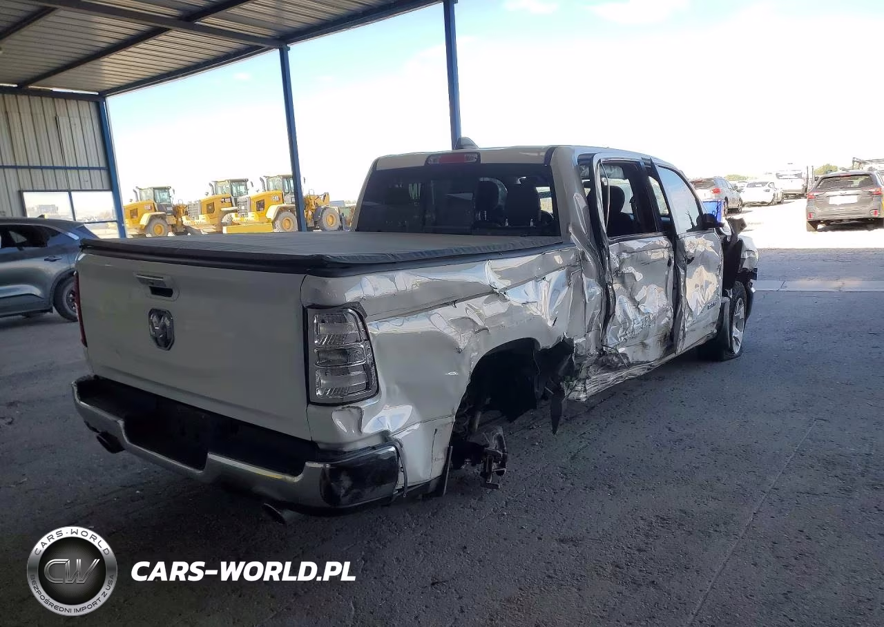 2019 Ram 1500 Big Horn-Lone Star VIN:1C6SRFFT6KN613398 - 3
