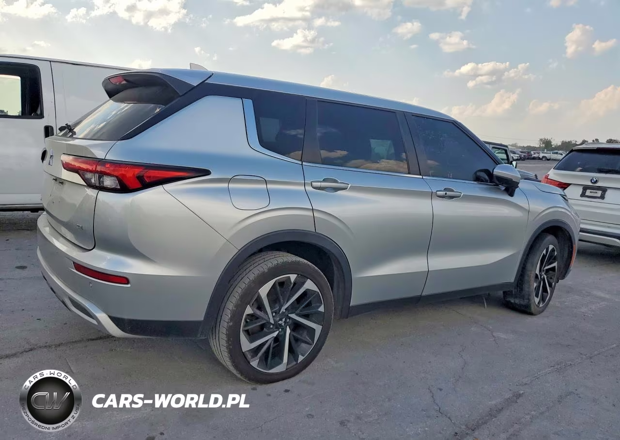 2022 Mitsubishi Outlander Se VIN:JA4J3UA82NZ063718 - 3