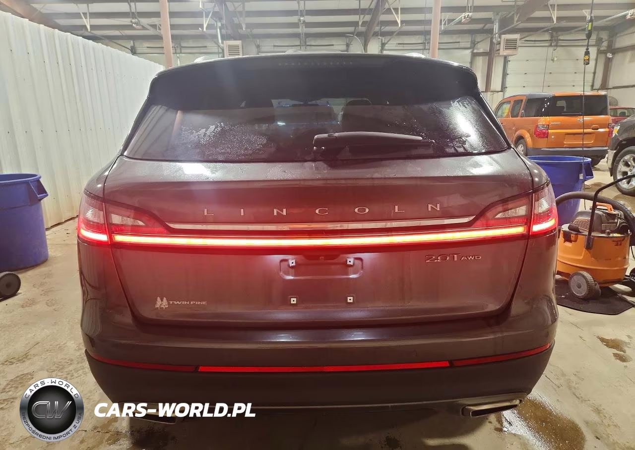 2019 Lincoln Nautilus Select VIN:2LMPJ8K97KBL24165 - 6