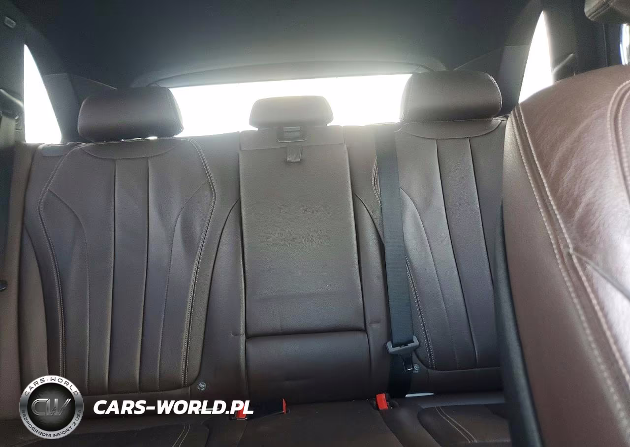2018 BMW X5 xDrive35D VIN:5UXKS4C53J0Y17836 - 10
