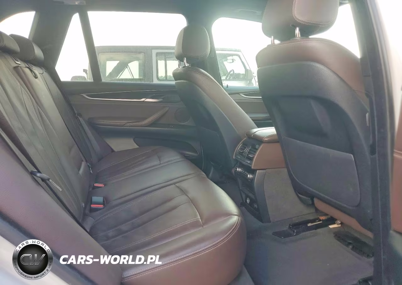 2018 BMW X5 xDrive35D VIN:5UXKS4C53J0Y17836 - 11