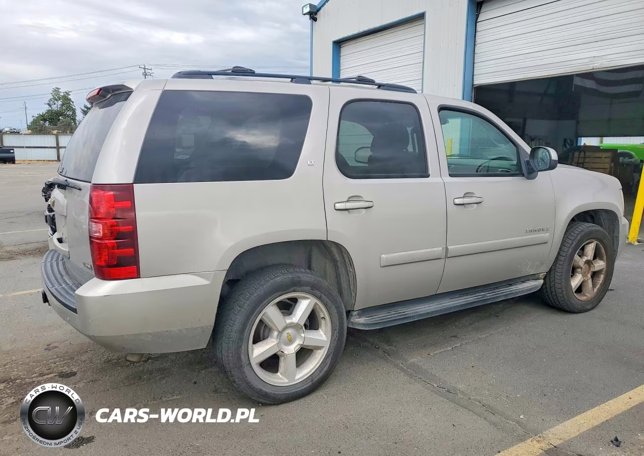 2007 Chevrolet Tahoe K1500 VIN:1GNFK13037J404525 - 3