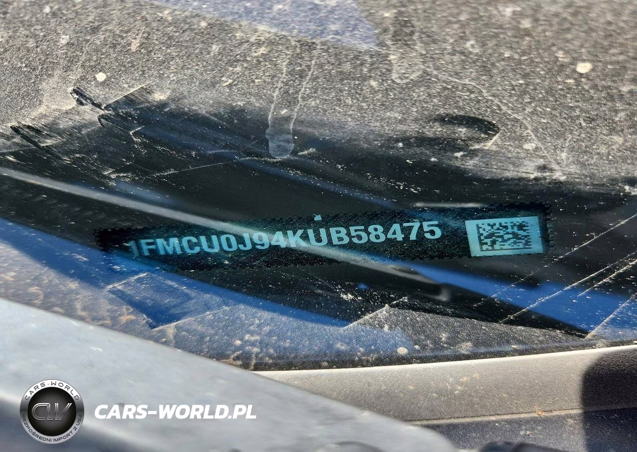 2019 Ford Escape Titanium VIN:1FMCU0J94KUB58475 - 13