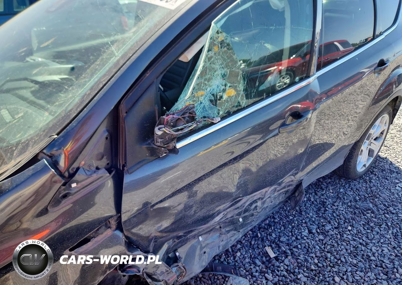 2019 Ford Escape Titanium VIN:1FMCU0J94KUB58475 - 7