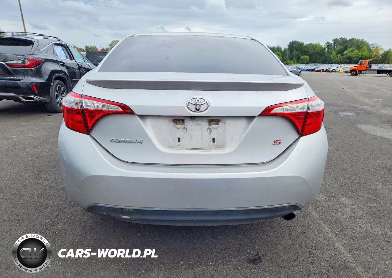 2015 Toyota Corolla S VIN:5YFBURHE4FP286418 - 6