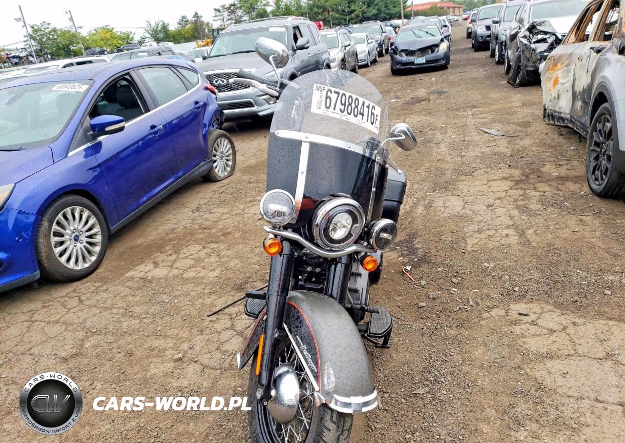2018 Harley-Davidson Flhcs Heritage Classic 114 VIN:1HD1YBK16JC060894 - 2