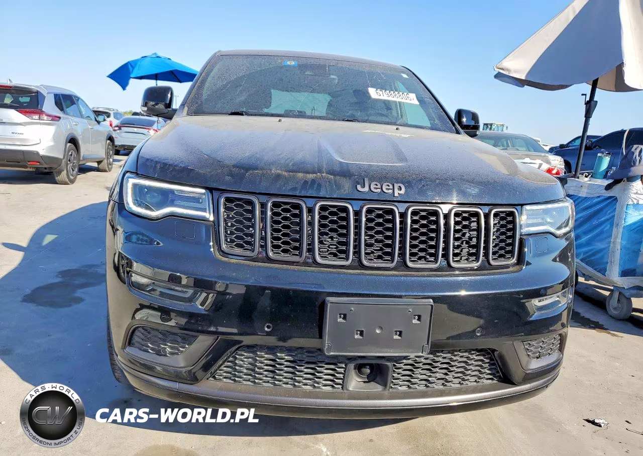 2018 Jeep Grand Cherokee Overland VIN:1C4RJECG7JC327277 - 5