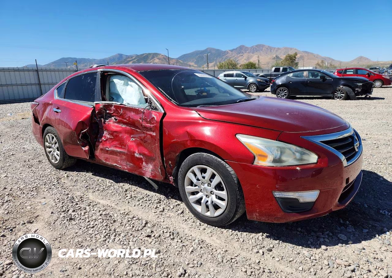 2015 Nissan Altima 2.5 S VIN:1N4AL3AP0FN319697 - 4