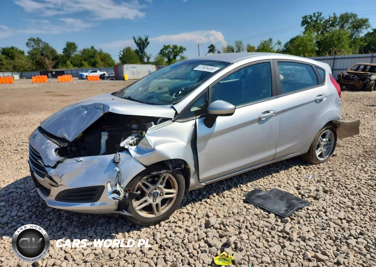 2018 Ford Fiesta Se VIN:3FADP4EJ8JM122857 - 1