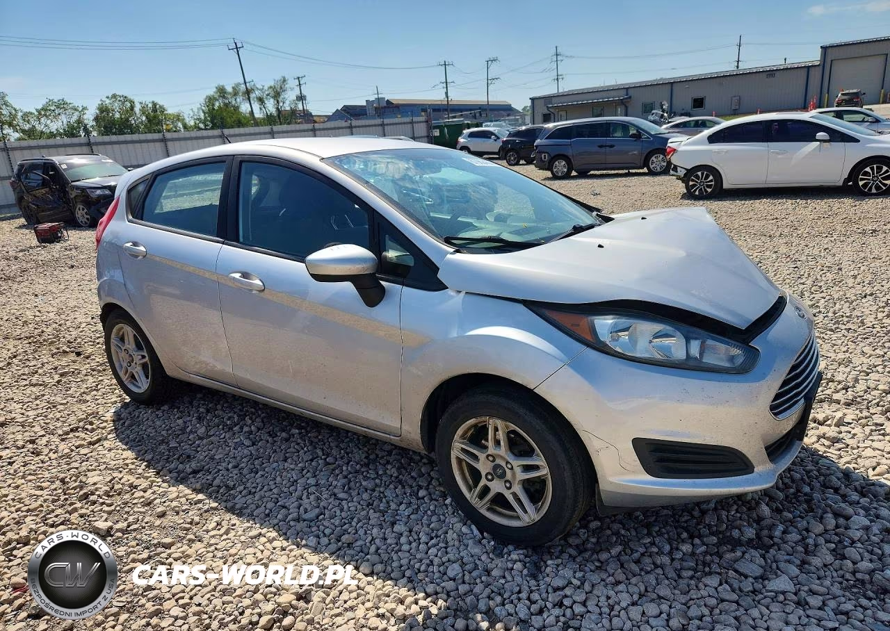 2018 Ford Fiesta Se VIN:3FADP4EJ8JM122857 - 4