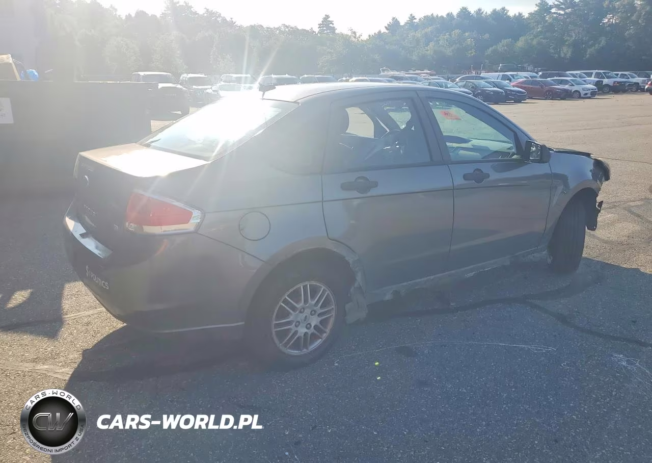 2010 Ford Focus Se VIN:1FAHP3FN5AW284507 - 3