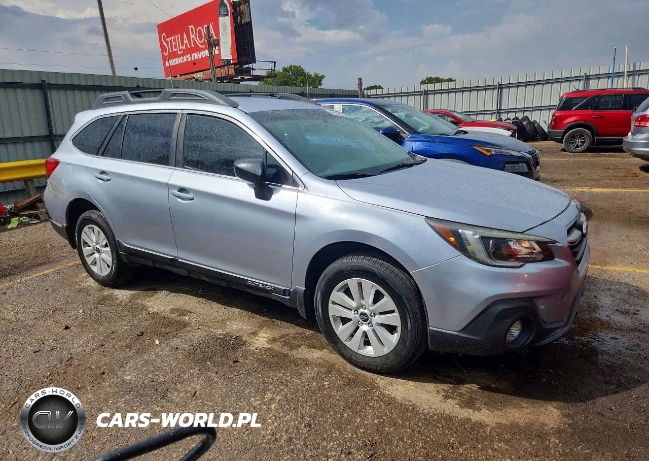 2018 Subaru Outback 2.5I VIN:4S4BSAAC2J3218633 - 4