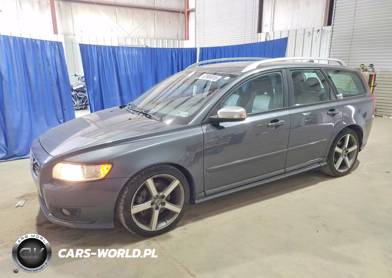 2011 Volvo V50 T5 – zdjęcie 1 z 12