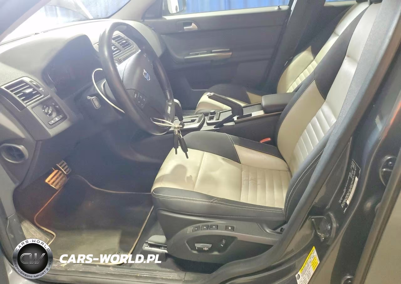 2011 Volvo V50 T5 VIN:YV1672MW2B2592423 - 7