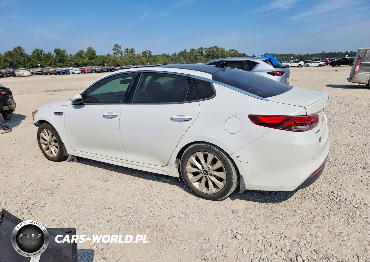 2018 Kia Optima S VIN:5XXGT4L33JG225158 - 2