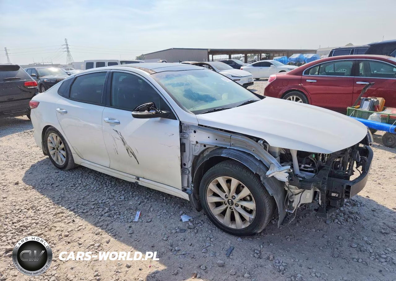 2018 Kia Optima S VIN:5XXGT4L33JG225158 - 4
