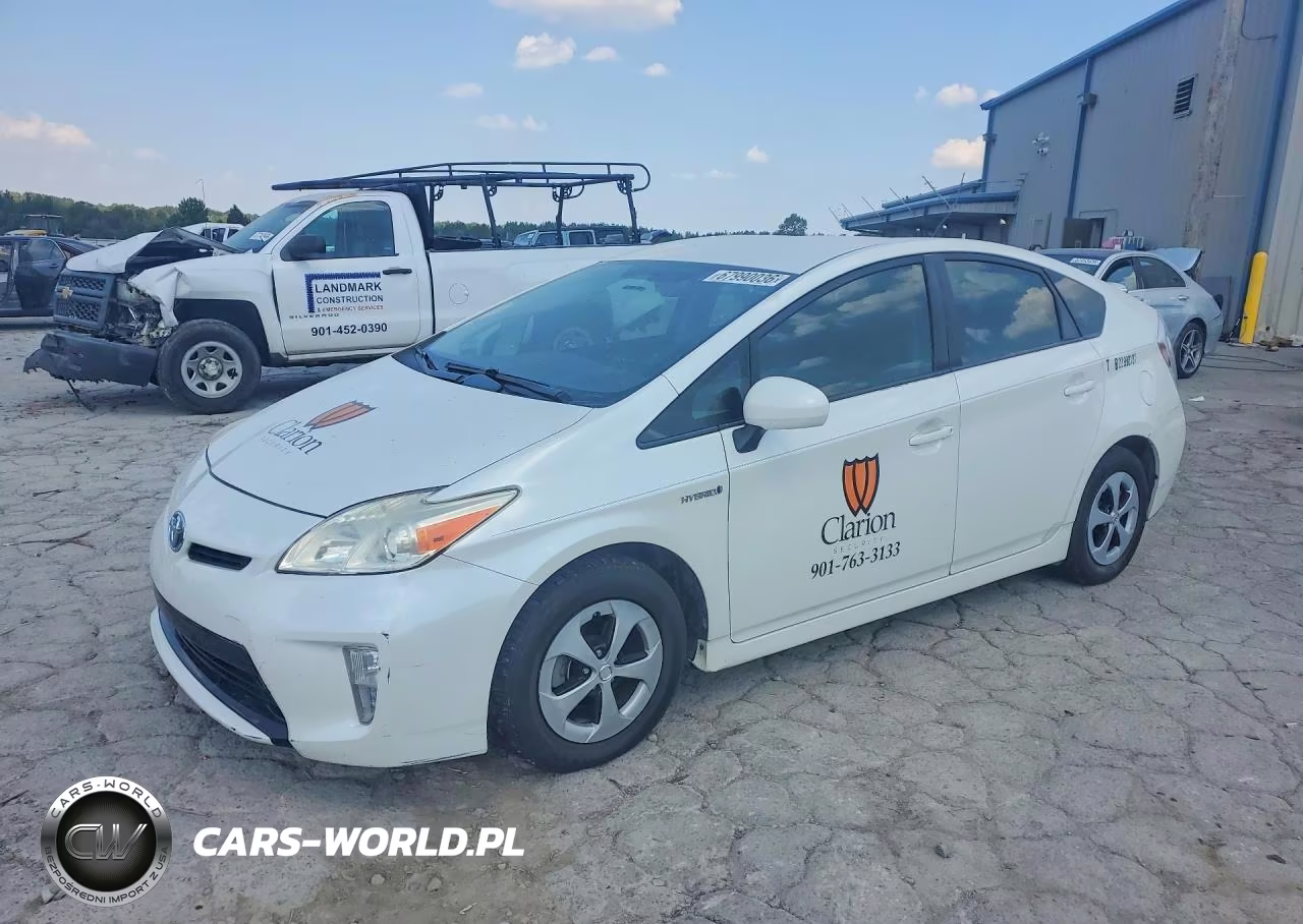 2015 Toyota Prius Two – zdjęcie 1 z 12