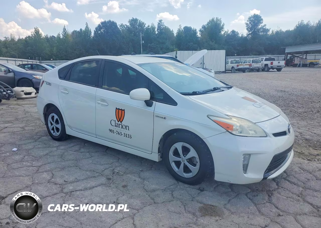 2015 Toyota Prius Two VIN:JTDKN3DU8F1988219 - 4