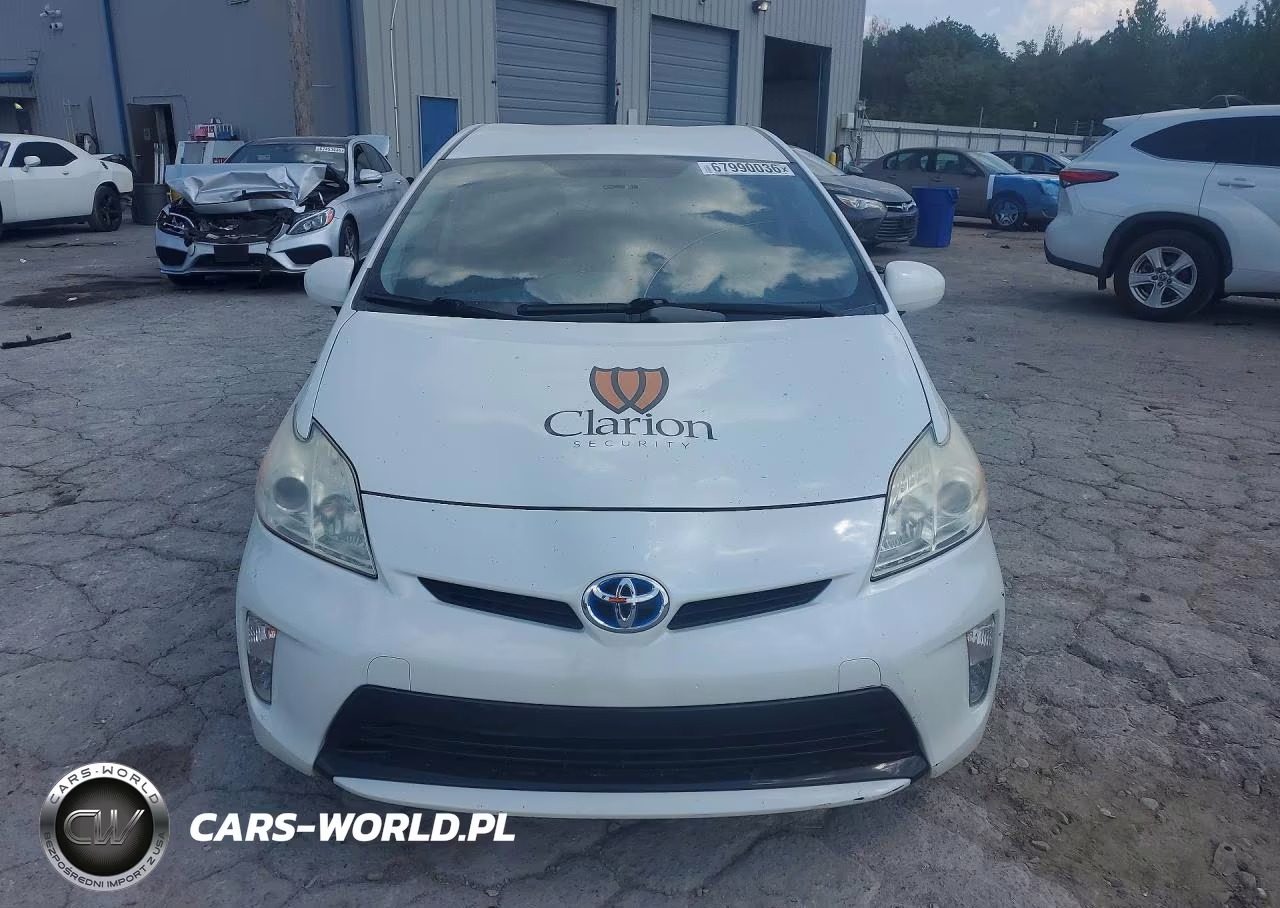 2015 Toyota Prius Two VIN:JTDKN3DU8F1988219 - 5