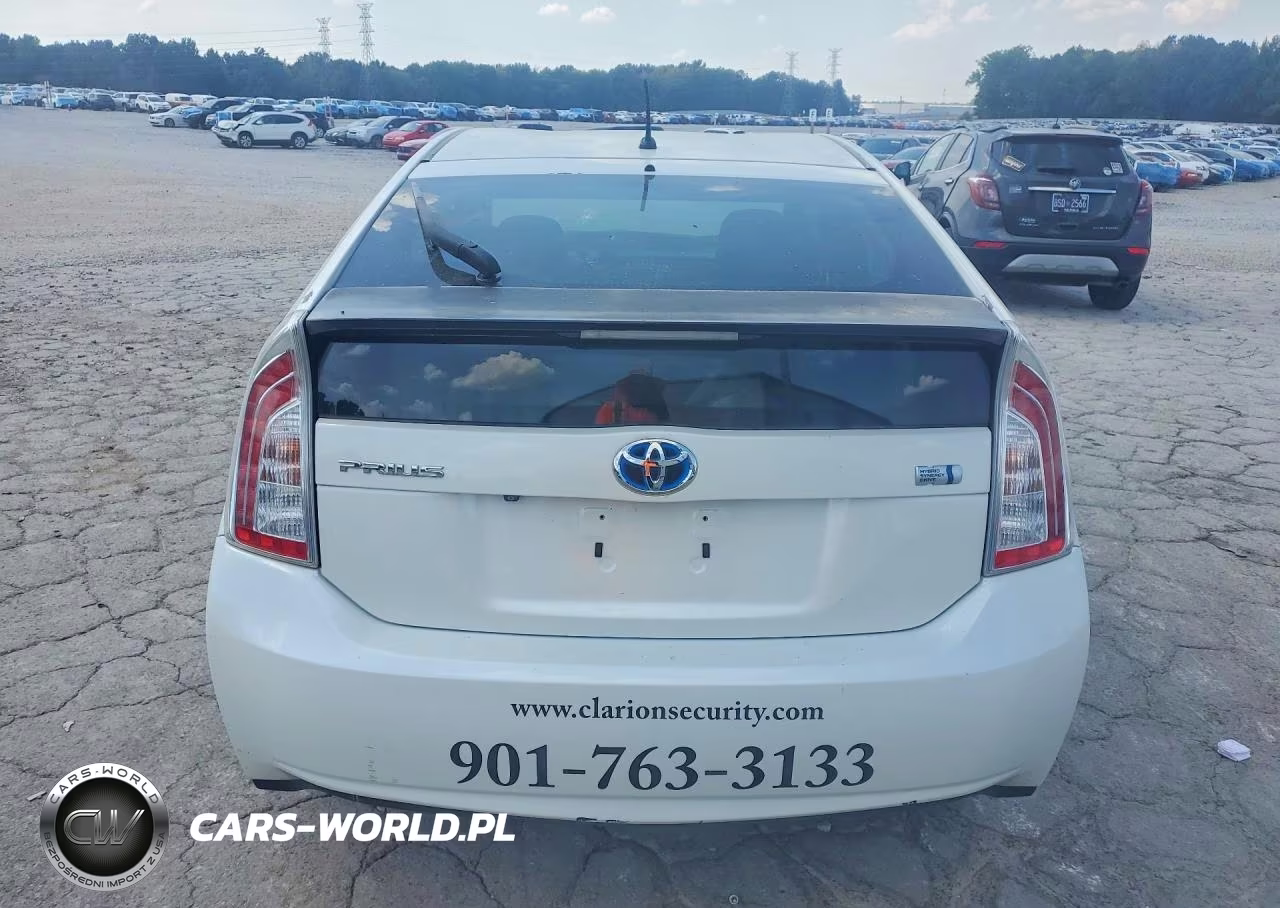 2015 Toyota Prius Two VIN:JTDKN3DU8F1988219 - 6