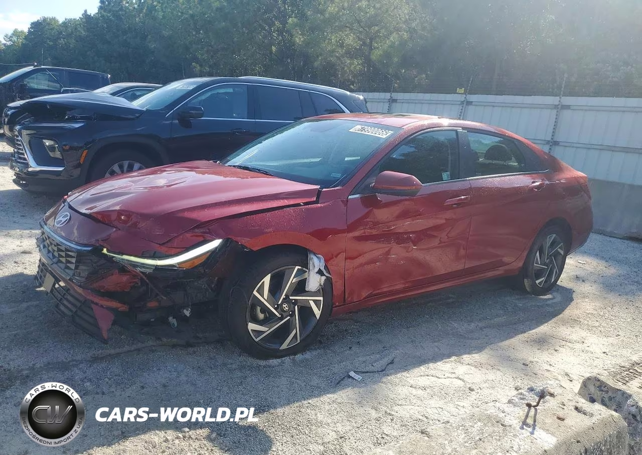 2025 Hyundai Elantra Sel