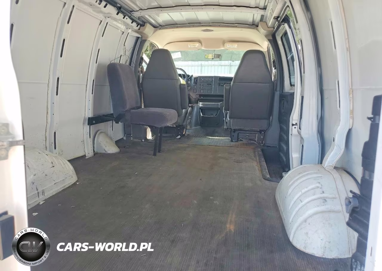 2006 Chevrolet Express 2500 Delivery Van VIN:1GCGG25V061112374 - 10