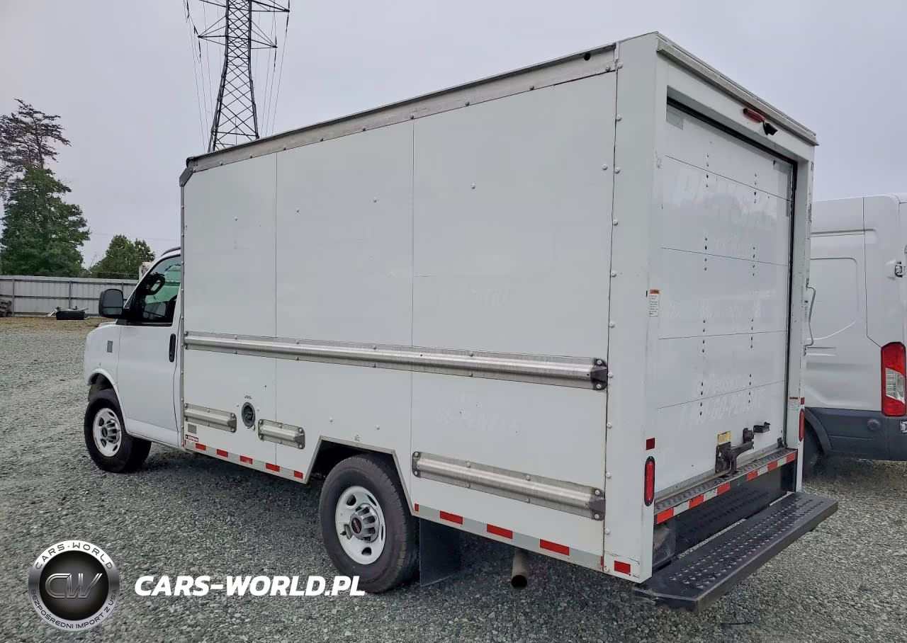 2021 GMC Savana Cutaway G3500 Box Truck VIN:1GD07RFP4M1226445 - 2