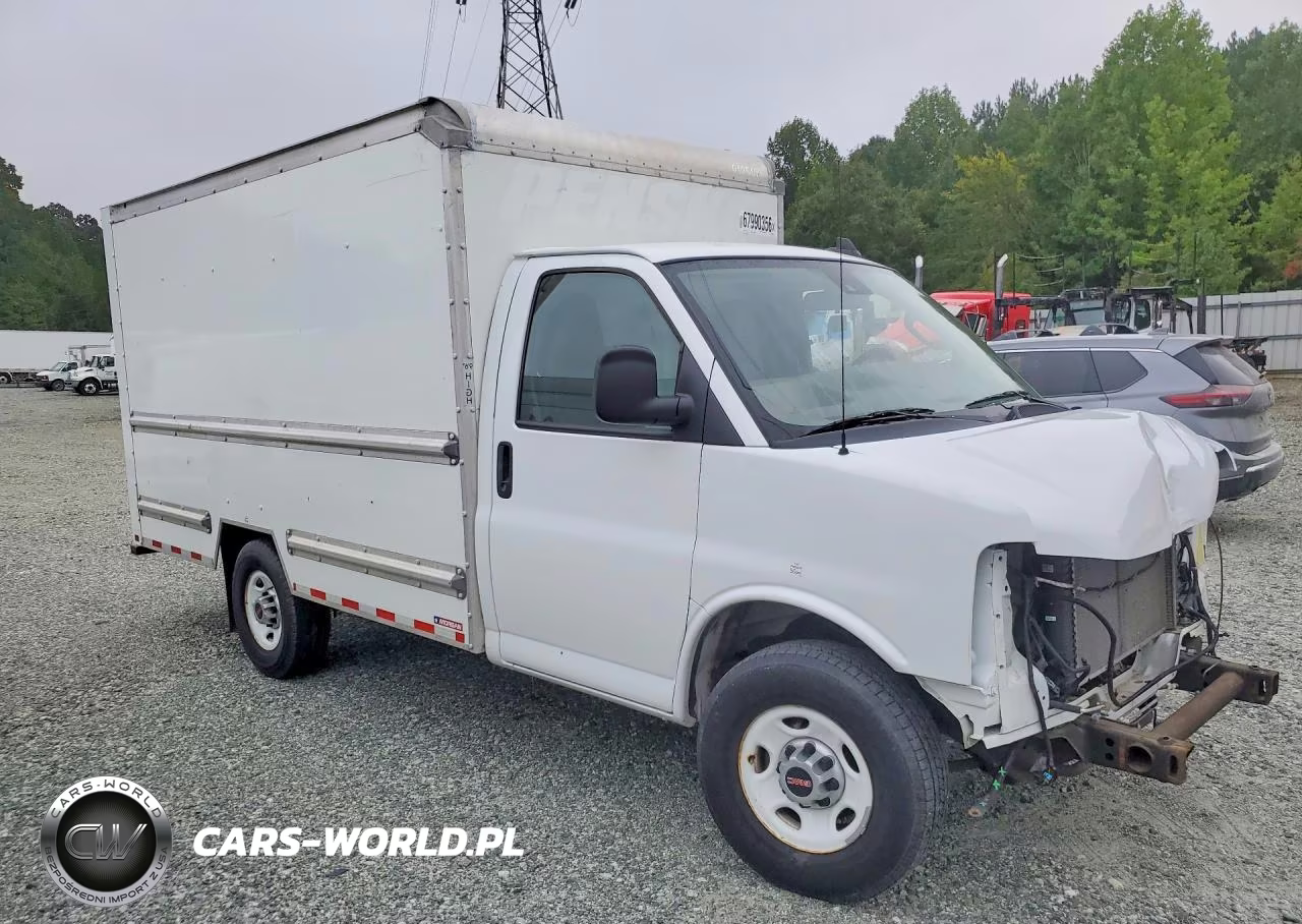 2021 GMC Savana Cutaway G3500 Box Truck VIN:1GD07RFP4M1226445 - 4