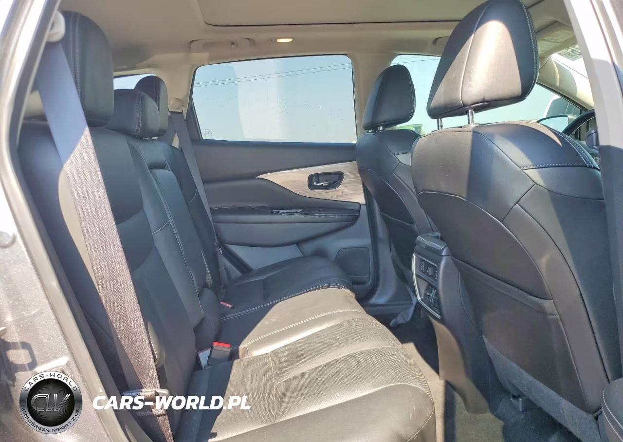 2018 Nissan Murano Platinum VIN:5N1AZ2MG8JN203604 - 10