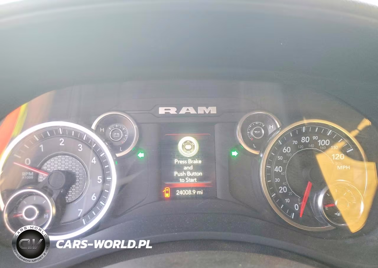 2024 Ram 2500 Big Horn VIN:3C6UR5DJ8RG397707 - 9