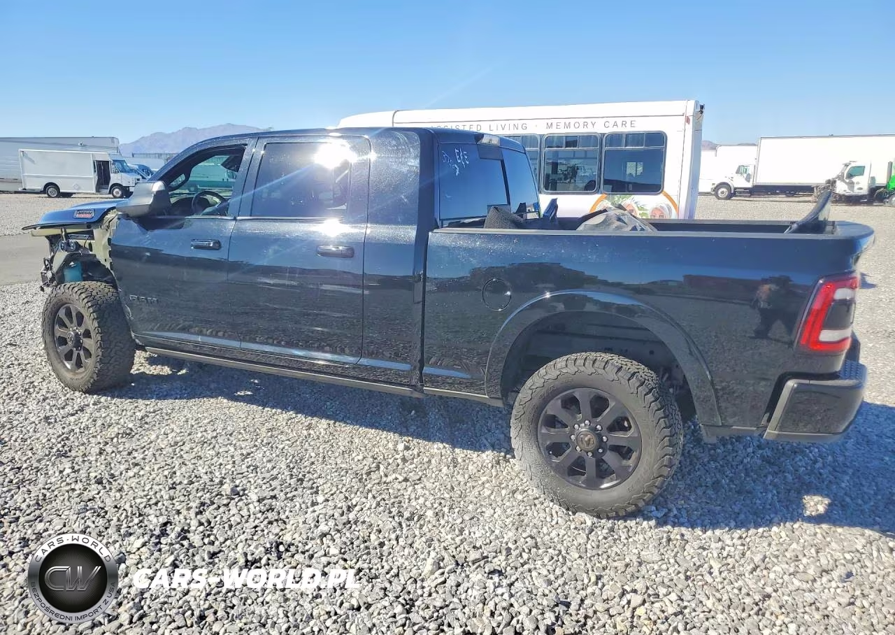 2020 Ram 2500 Laramie VIN:3C6UR5NL4LG106532 - 2