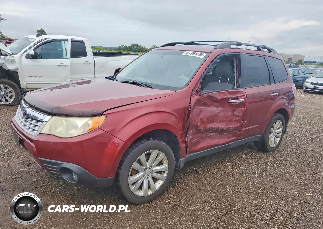 2013 Subaru Forester 2.5X Premium VIN:JF2SHADCXDH424113 - 1