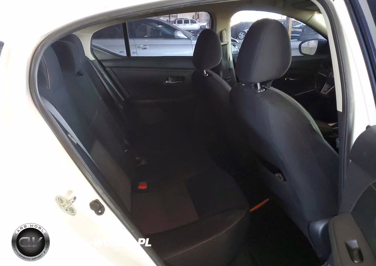 2020 Nissan Sentra Sr VIN:3N1AB8DV2LY218215 - 10