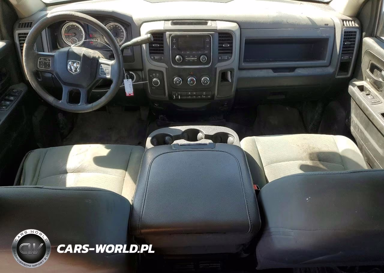 2018 Ram 2500 St VIN:3C6UR5HJ7JG145218 - 8