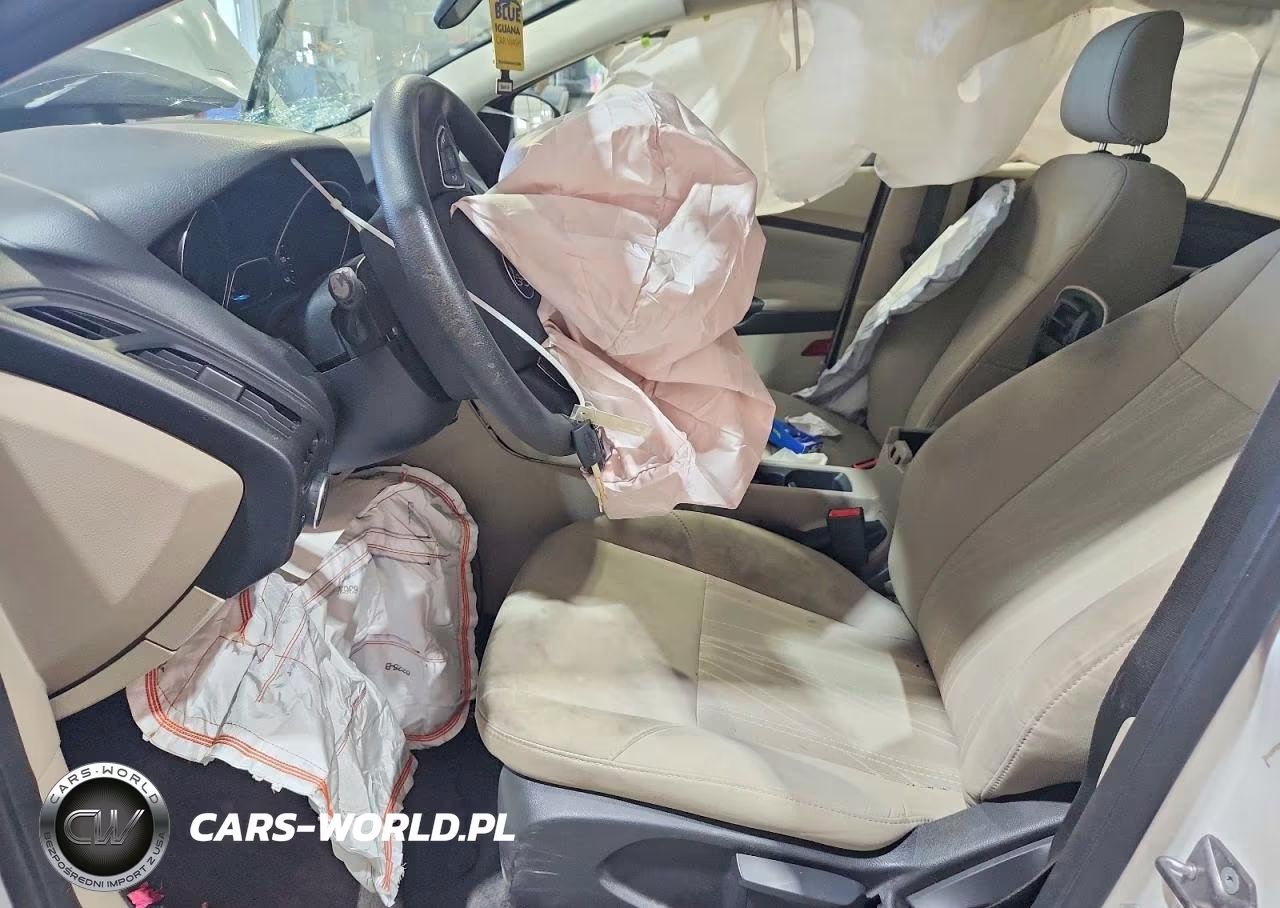 2018 Ford Focus Se VIN:1FADP3K25JL231947 - 7