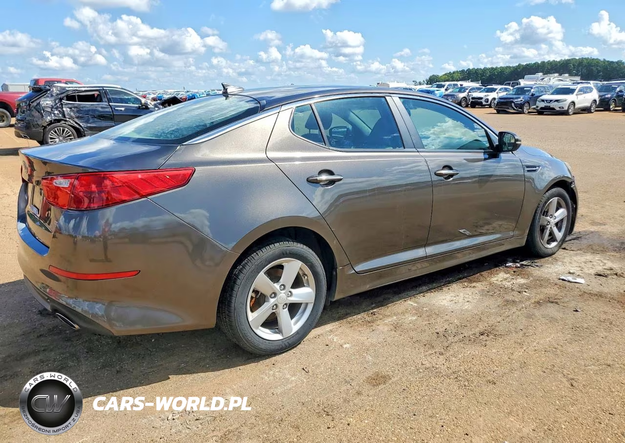 2015 Kia Optima Lx VIN:5XXGM4A70FG396413 - 3