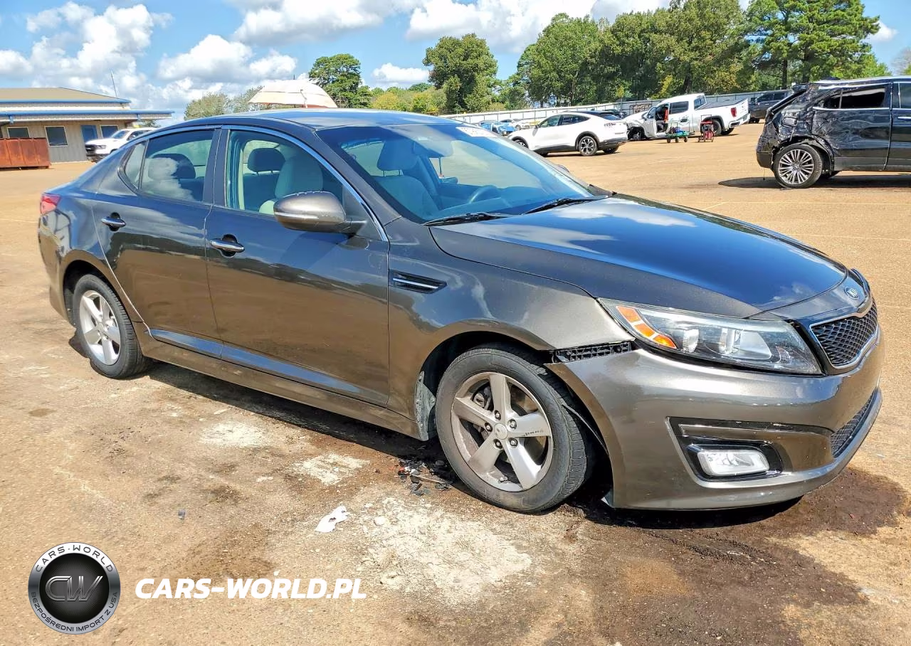 2015 Kia Optima Lx VIN:5XXGM4A70FG396413 - 4
