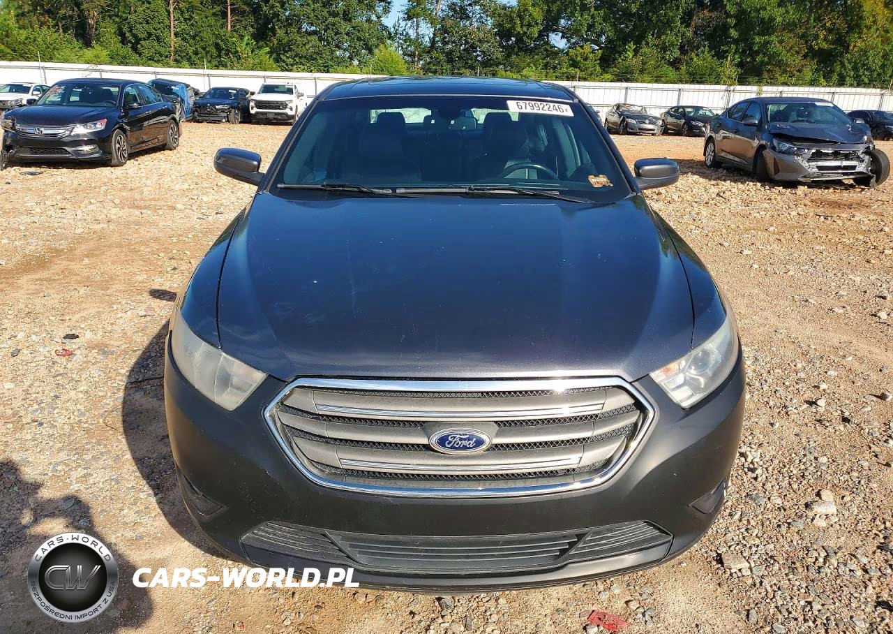 2016 Ford Taurus Sel VIN:1FAHP2H88GG139563 - 5