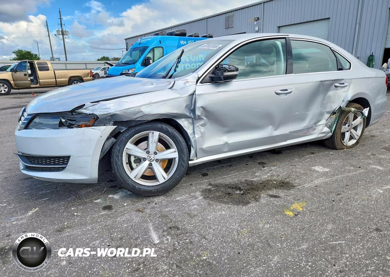 2014 Volkswagen Passat Se VIN:1VWBS7A3XEC114207 - 1