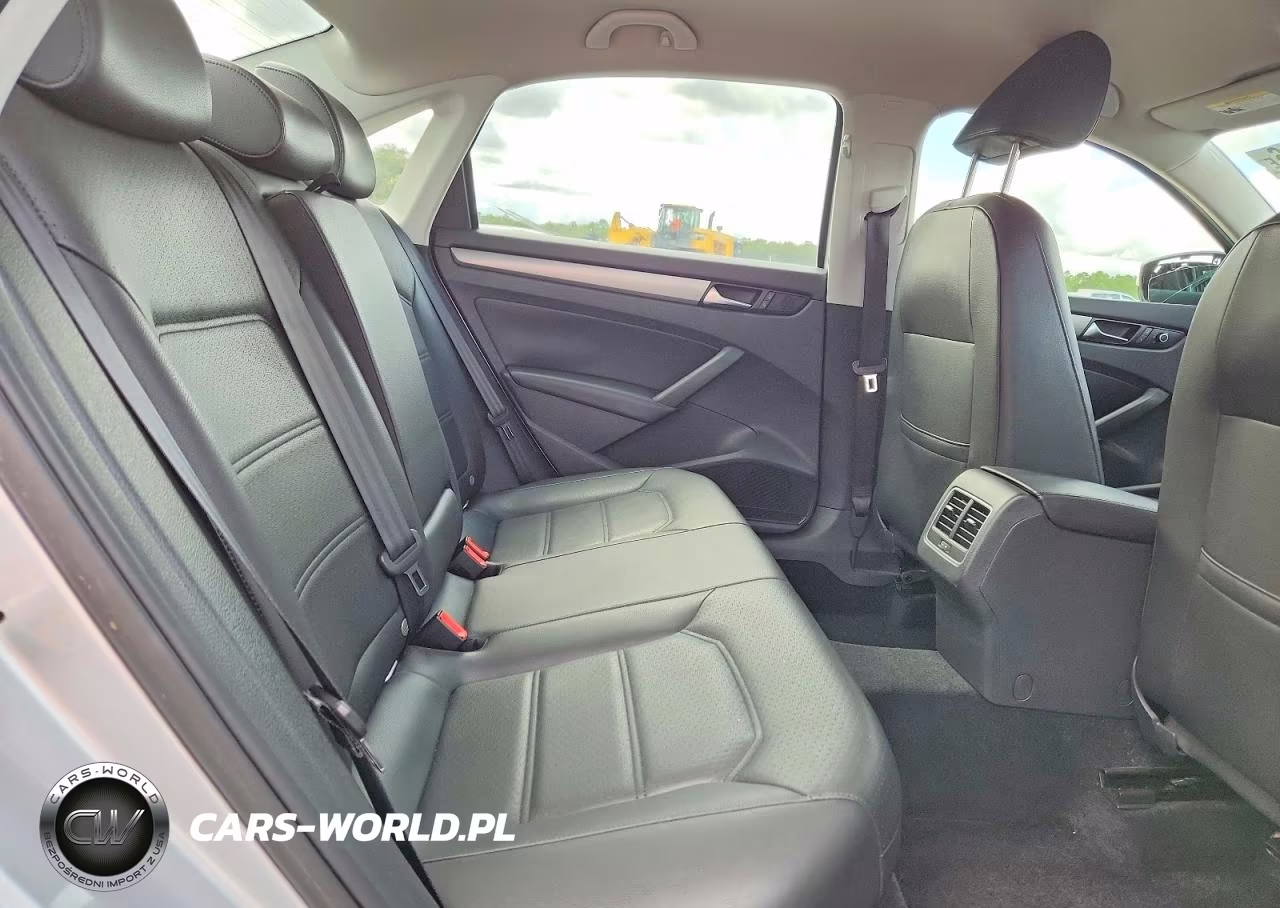 2014 Volkswagen Passat Se VIN:1VWBS7A3XEC114207 - 10