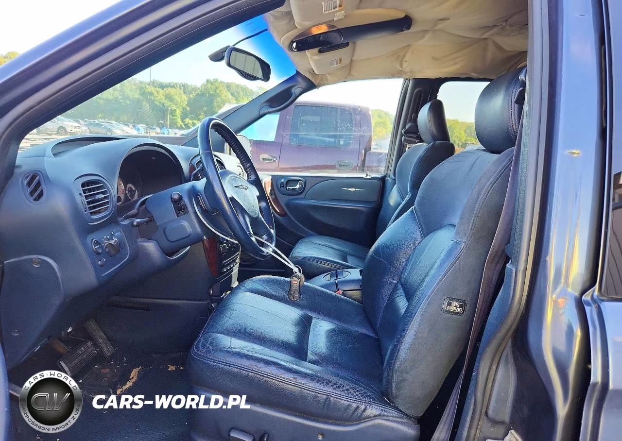 2002 Chrysler Town & Country Limited VIN:2C8GP64L92R644119 - 7
