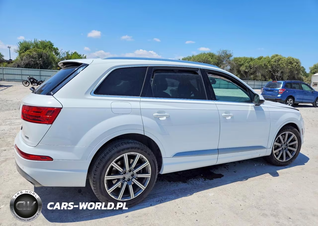 2018 Audi Q7 Premium Plus VIN:WA1LHAF78JD046289 - 3