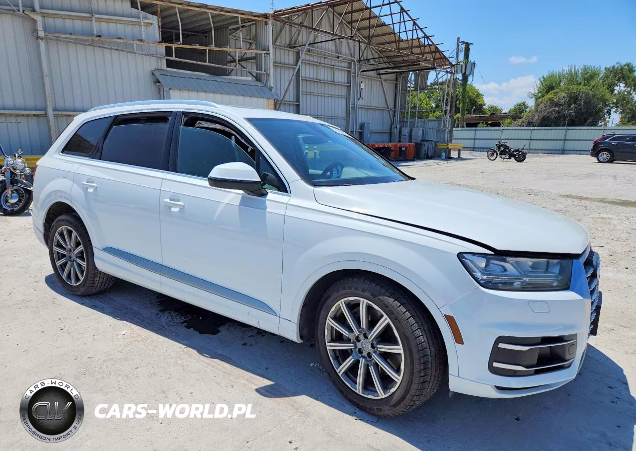 2018 Audi Q7 Premium Plus VIN:WA1LHAF78JD046289 - 4