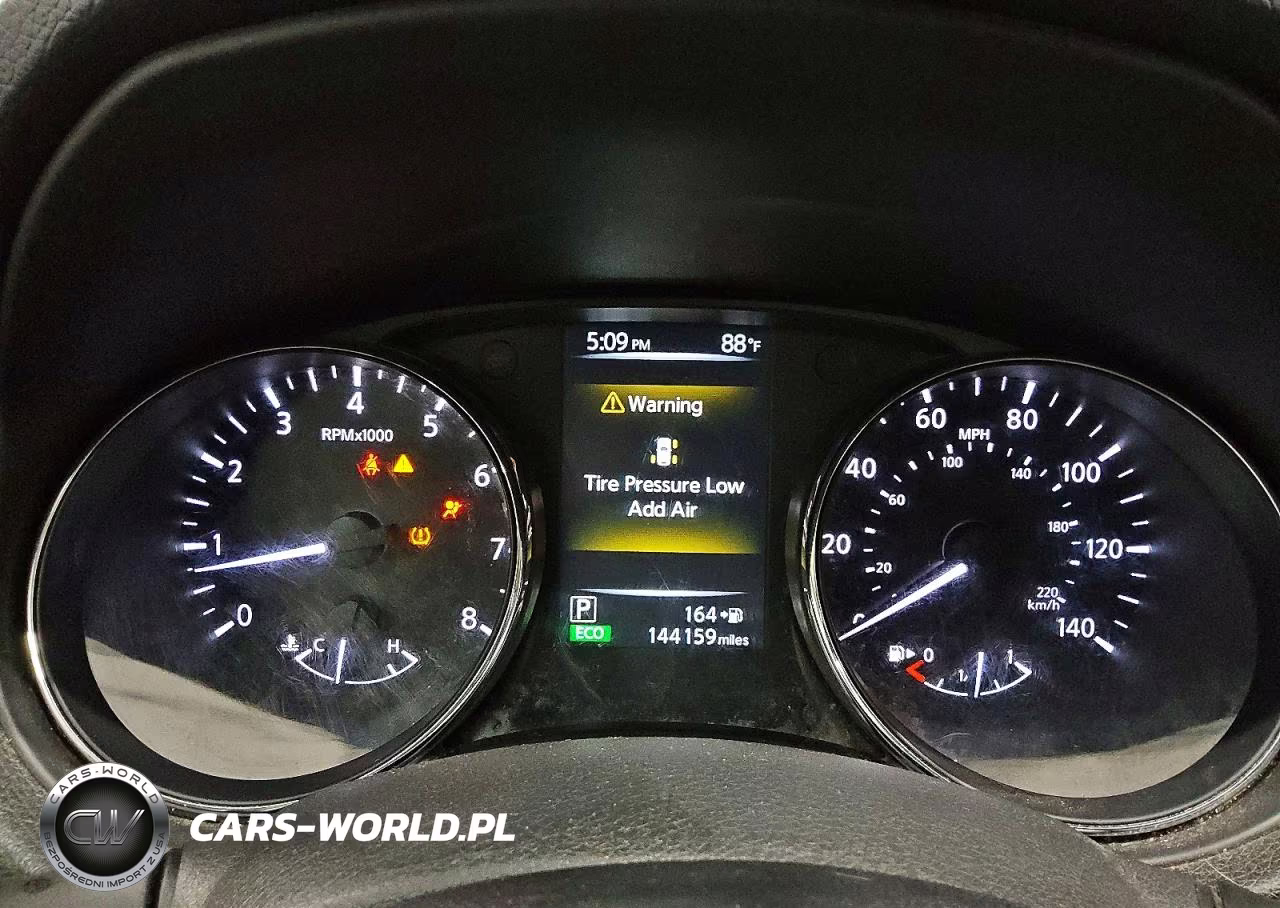 2017 Nissan Rogue Sv VIN:5N1AT2MT6HC756160 - 9