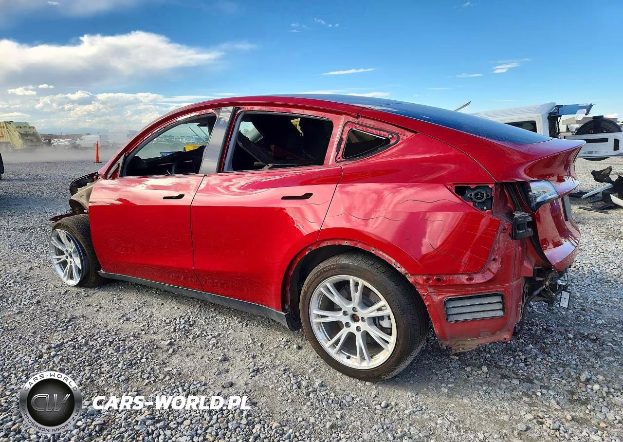 2023 Tesla Model Y VIN:7SAYGDEE0PA023364 - 2