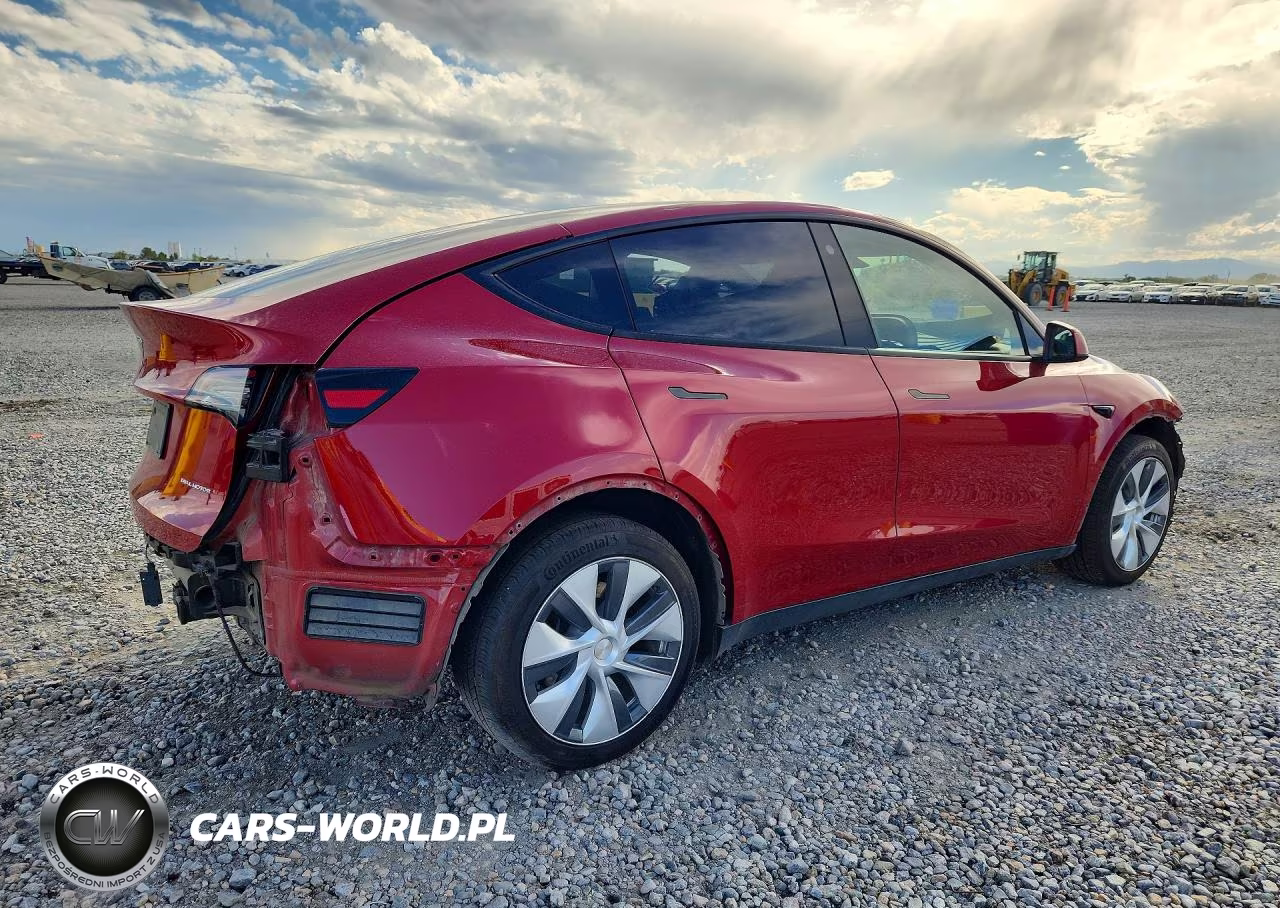 2023 Tesla Model Y VIN:7SAYGDEE0PA023364 - 3
