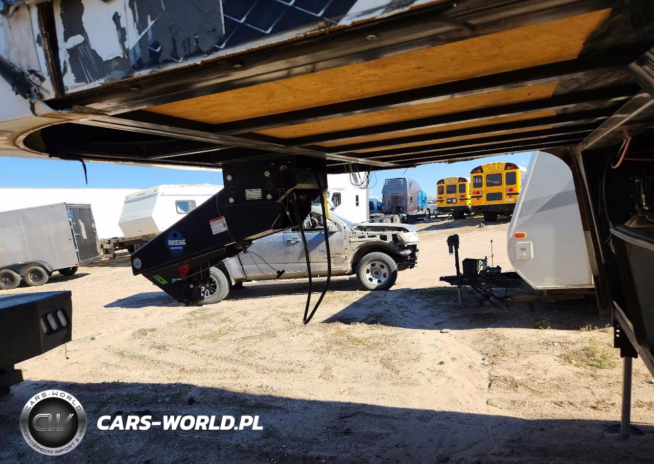2016 Grand Design Momentum Camper VIN:573FM4026G1202247 - 7