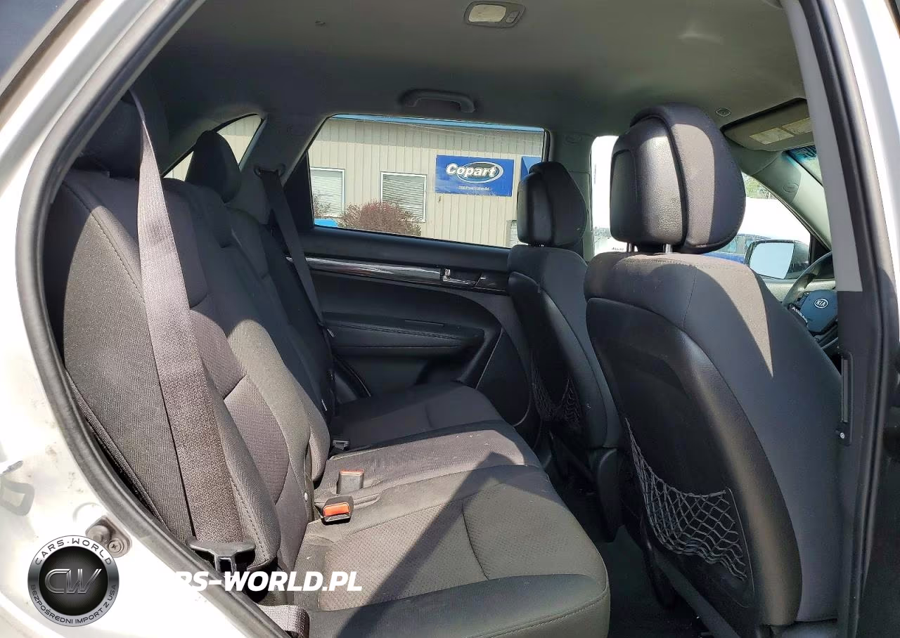 2011 Kia Sorento Lx VIN:5XYKT3A16BG173950 - 11