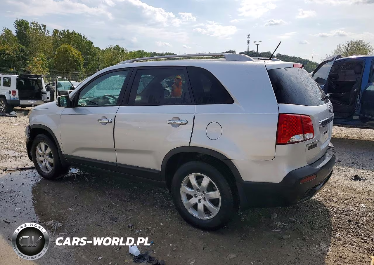 2011 Kia Sorento Lx VIN:5XYKT3A16BG173950 - 2