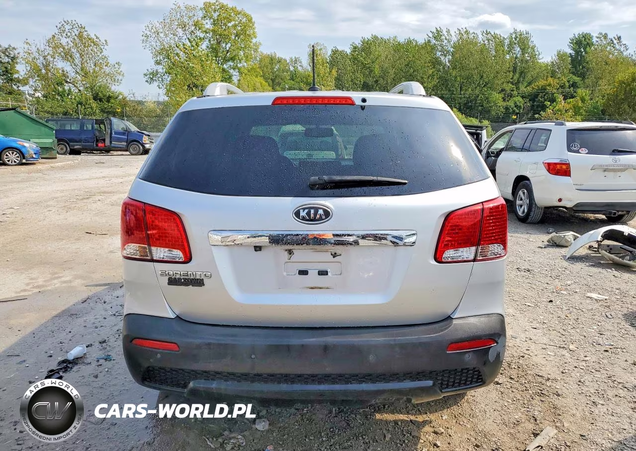 2011 Kia Sorento Lx VIN:5XYKT3A16BG173950 - 6